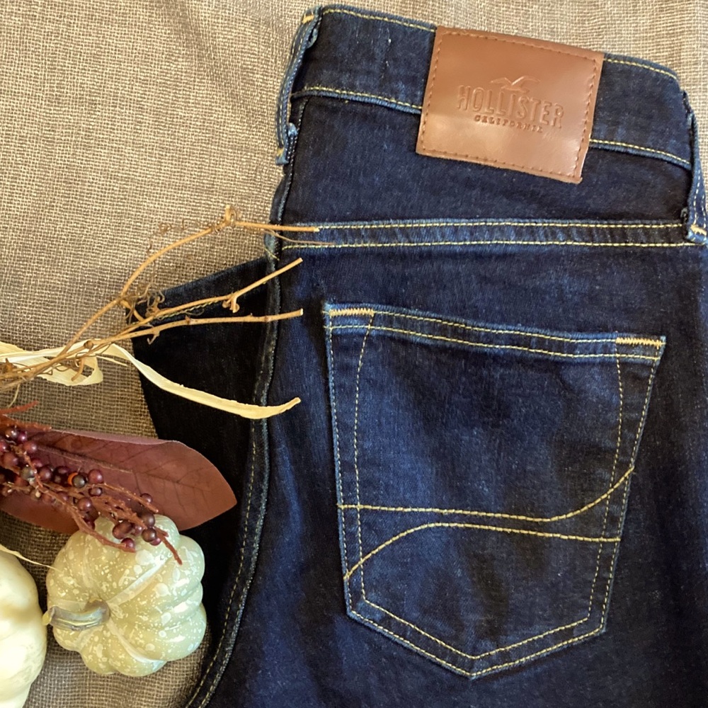 Junior hollister jeans. Skinny